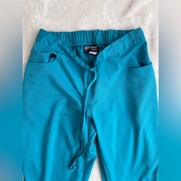 Grey’s Anatomy Teal Scrubs Small - Picture 10 of 11